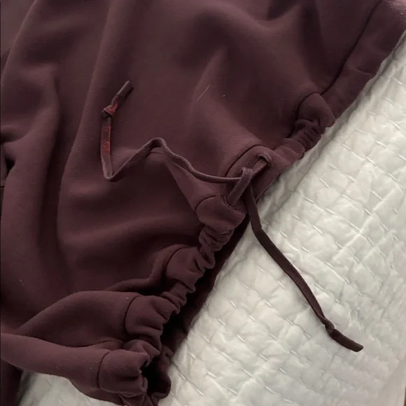 Varley Deep Burgundy /maroon High Neck Top - Picture 6 of 13